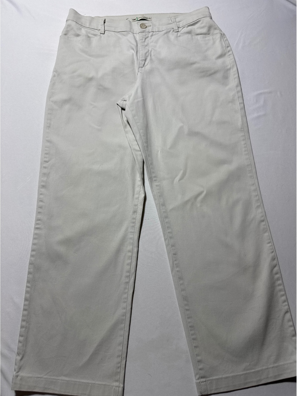 Lee Relaxed Straight Leg White Pants Size 14 Short, Comfy,